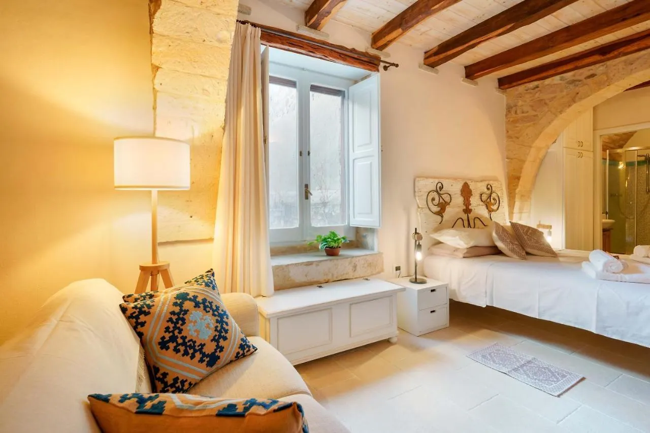 Gh Flat Studio S.Martino ile iletişim